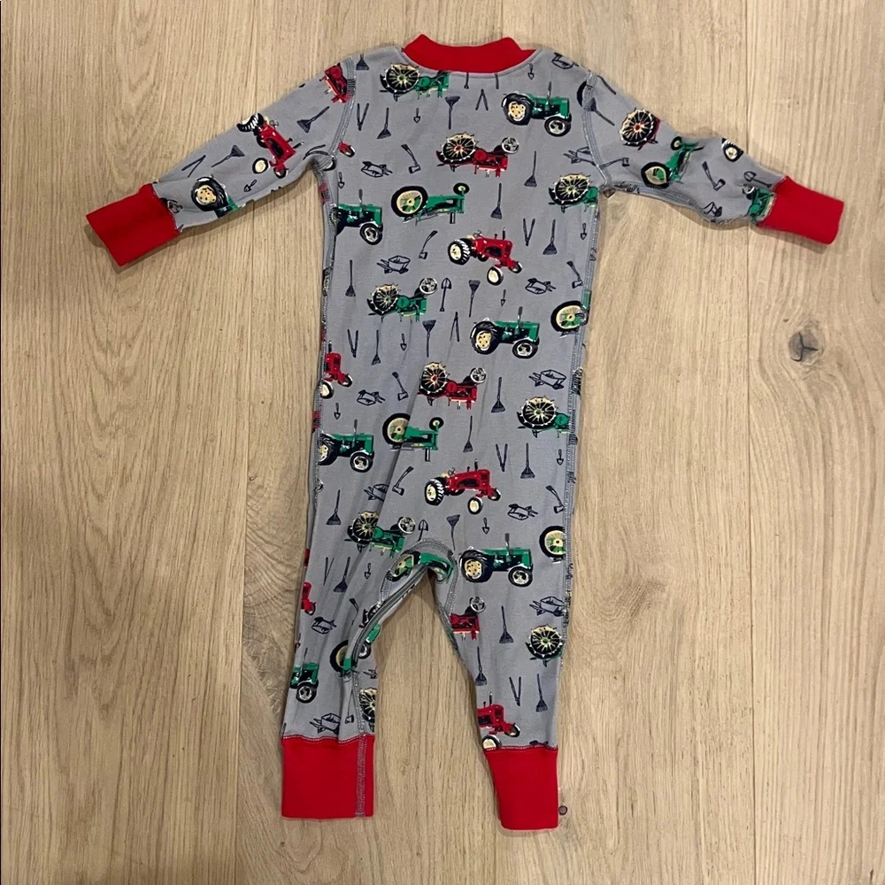 Hanna Andersson tractor pajamas 9-12 months - Picture 3 of 4